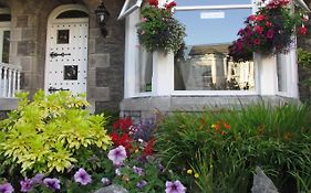 Hillside Bed & Breakfast